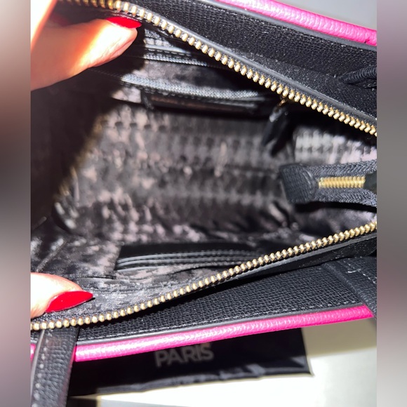 New KARL KAHERFEKD PARIS BLACK FUSCHIA LOVE STYLE CROSSBODY BAG - Picture 9 of 16